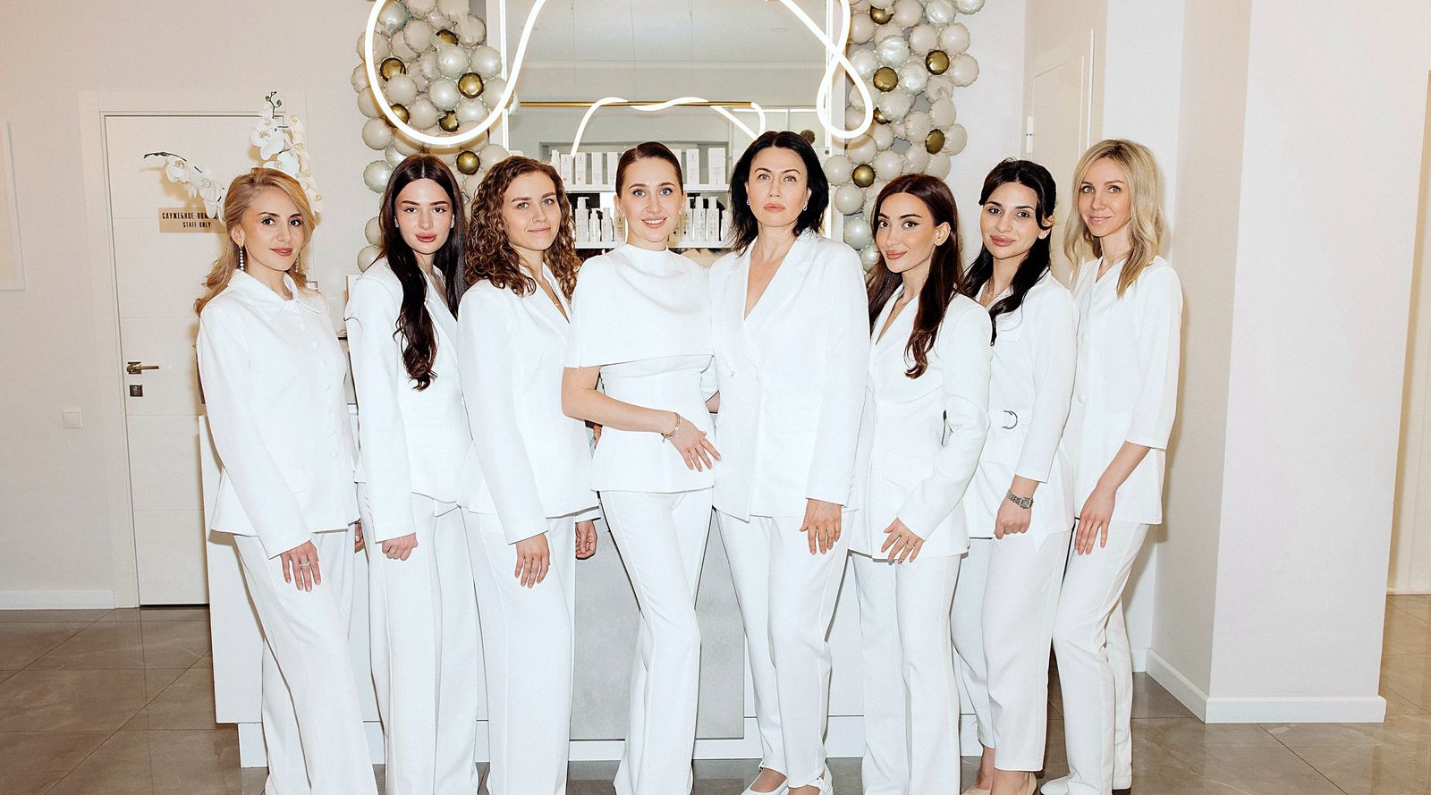 Команда врачей клиники медицинской косметологии Zaffiro Clinic в Москве
